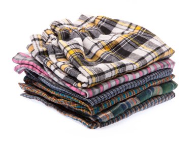 Beyaz arkaplanda izole edilmiş boxer şortlar.