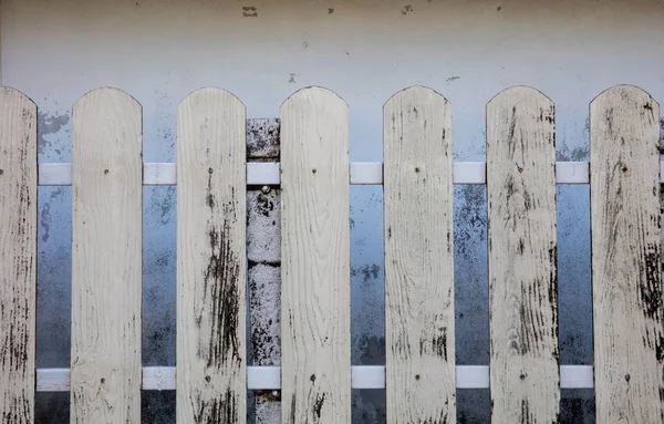 古い木造の柵と風化 — ストック写真