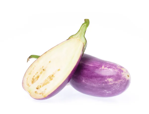 Snitt Aubergine Isolerad Vit Bakgrund — Stockfoto