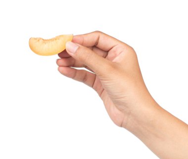 Beyaz arka planda izole edilmiş, olgunlaşmış yakut erik meyvesi.