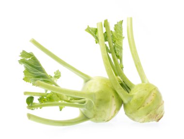 Taze yabacı (Brassica oleracea) beyaz arka planda izole edilmiştir