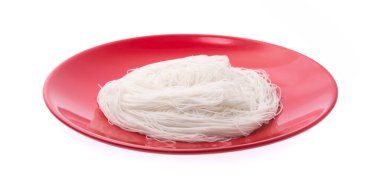 Beyaz arka planda izole edilmiş Çin eriştesi tarzı