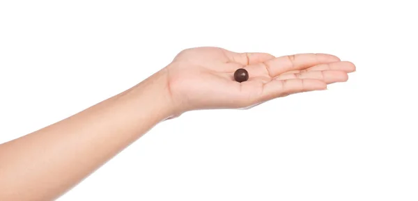 Mano Sosteniendo Bolas Chocolate Aisladas Sobre Fondo Blanco —  Fotos de Stock