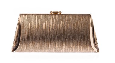 Beyaz arka planda izole edilmiş altın çantalı lüks