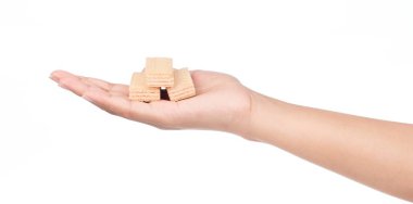 Beyaz arka planda izole edilmiş çilekli waffle 'lar.