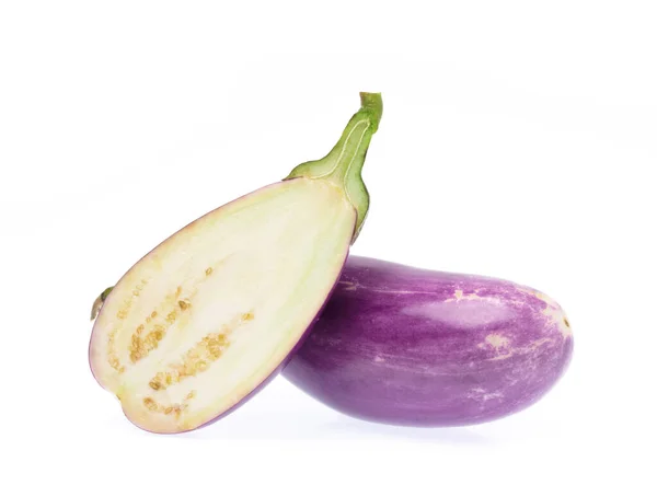 Snitt Aubergine Isolerad Vit Bakgrund — Stockfoto