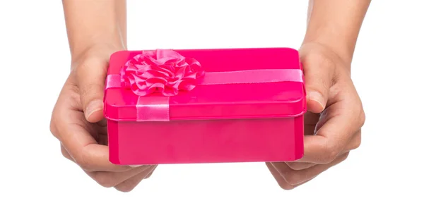 Hand Hält Rosa Geschenkbox Isoliert Auf Weißem Hintergrund — Stockfoto