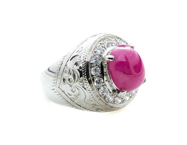 Anillo Rubí Rosa Sobre Fondo Blanco — Foto de Stock