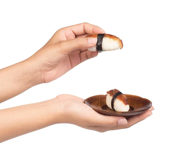 Mão Segurando Sushi Fresco Prato Madeira Isolado Fundo Branco — Fotografia de Stock