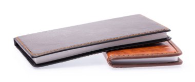 Beyaz arka plan üzerinde izole deri Notebook