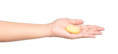 Beyaz arkaplanda el ele tutuşan kurabiye