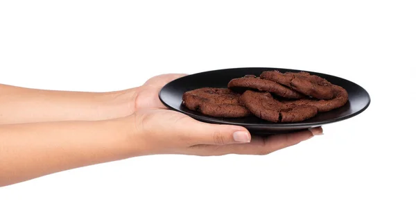 Рука Шоколадной Крошкой Печенье Блюде Изолированы Белом Фоне — стоковое фото