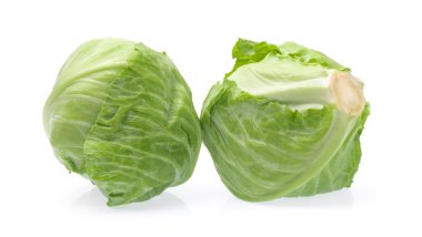 Beyaz arkaplanda yeşil lahana