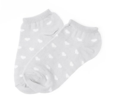 Beyaz arka planda beyaz kalpli gri çoraplar.