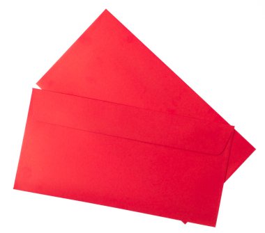 Çinlilere yeni yıl hediyesi olarak verilecek kırmızı zarf beyaz arka planda izole edilmiş.