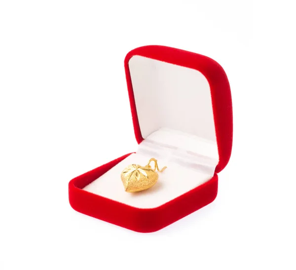 Кулон Золотое Сердце Красном Бархатном Фоне — стоковое фото