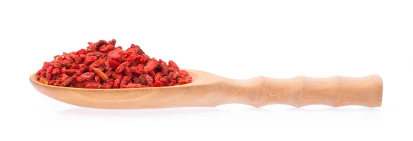 Goji Wolfberries Auf Holzlöffel Isoliert Auf Weißem Hintergrund — Stockfoto