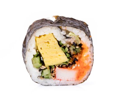 Suşi beyaz arkaplanda izole edildi