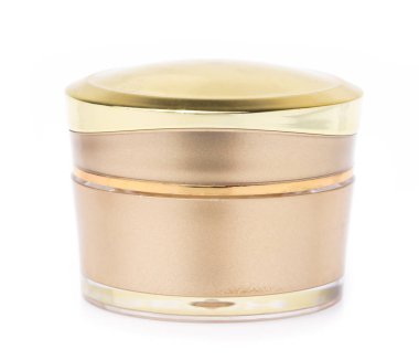 Beyaz arkaplanda izole edilmiş kozmetik yüz kremi.