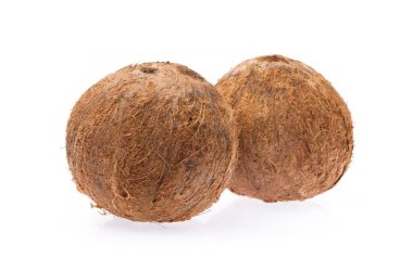 Hindistan cevizi beyaz arkaplanda izole edildi