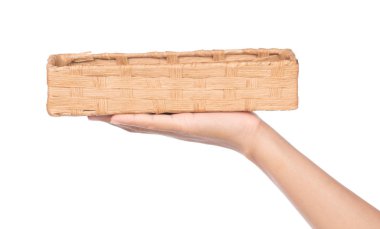 El ele tutuşma bambu tepsisi beyaz arka planda izole