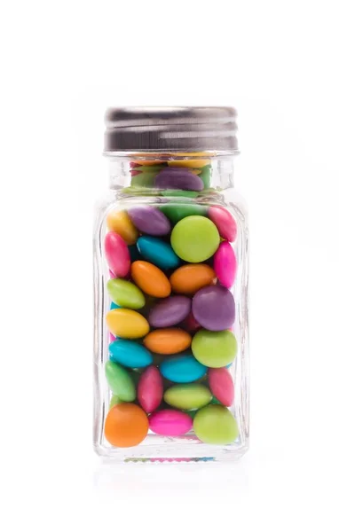 Láhev Barevné Čokolády Potažené Cukroví Izolované Bílém Pozadí — Stock fotografie