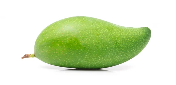 Groene Mango Geïsoleerd Een Witte Achtergrond — Stockfoto