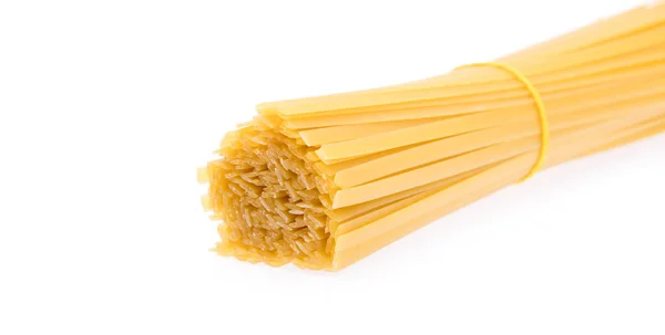 Rohe Spaghetti Isoliert Auf Weißem Hintergrund — Stockfoto