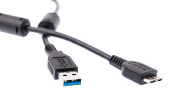 USB ve USB3.0 Bağlantısı beyaz arkaplanda izole edildi