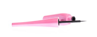 beyaz arkaplanda izole edilmiş göz kalemi.