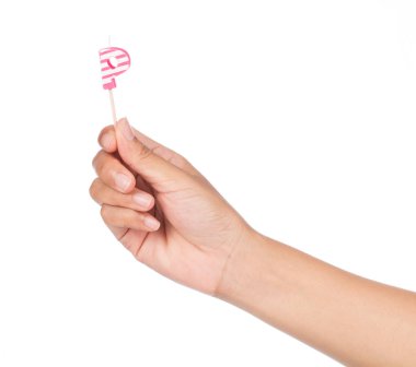 Beyaz arkaplanda izole edilmiş doğum günü mumları alfabesi