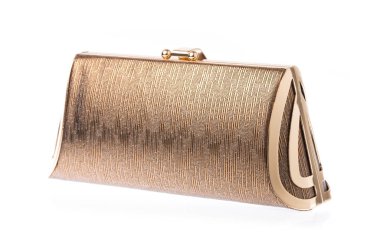 Beyaz arka planda izole edilmiş altın çantalı lüks