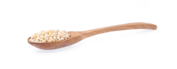 Dřevěná Lžíce Ječmene Rýže Izolované Bílém Pozadí — Stock fotografie