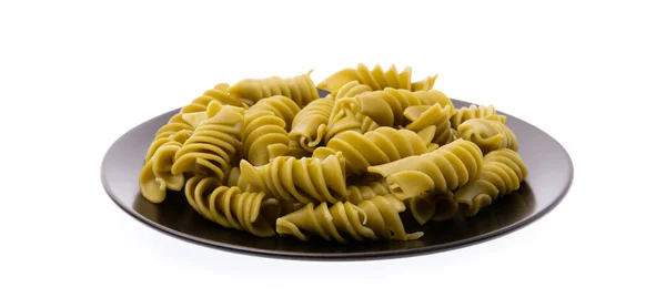 Pasta Verde Sobre Plato Aislado Sobre Fondo Blanco — Foto de Stock