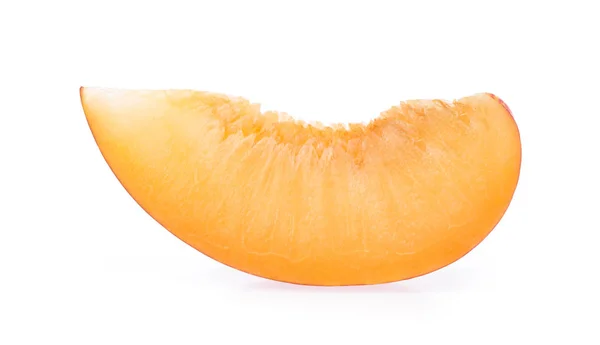 Skiva Mogen Rubin Plommon Frukt Isolerad Vit Bakgrund — Stockfoto