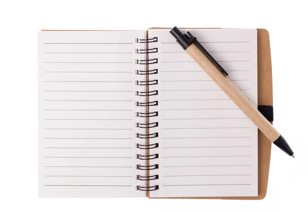 Cuadernos Con Una Pluma Aislada Sobre Fondo Blanco — Foto de Stock