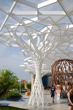 Milan 2015 Fuarı. Evrenin merkezinde. Dünyanın en ünlü coşkusu için.