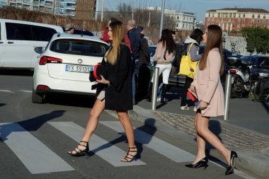 Moda Haftası 'nda Milano sokakları Şubat 2020