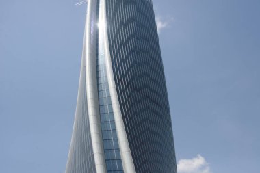 Milan 'da yeni bir yer, Hadid Tower var.