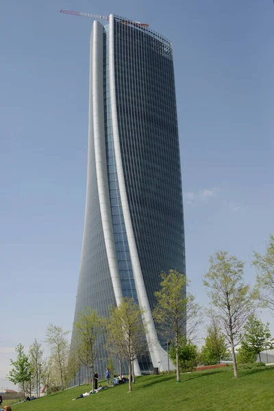 Milan 'da yeni bir yer, Hadid Tower var.