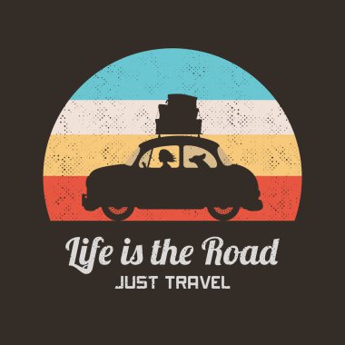 Araba yolda. Köpekli bir kadının yol yolculuğundaki silueti ile geçmişe dönük çizimler. Parmak izleri ve tişörtler için vektör arkaplan