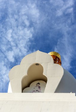Hangi Stupa bir Budist shri inşa edilen bina şeklinde bir kubbe mi
