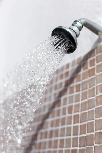 Douche dans la piscine — Photo