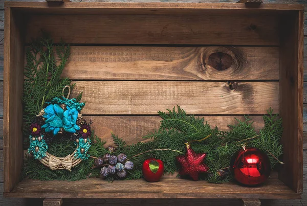 Adornos de Navidad composición Desde arriba —  Fotos de Stock