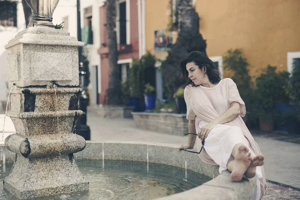 Retrato de mujer atractiva de mediana edad —  Fotos de Stock