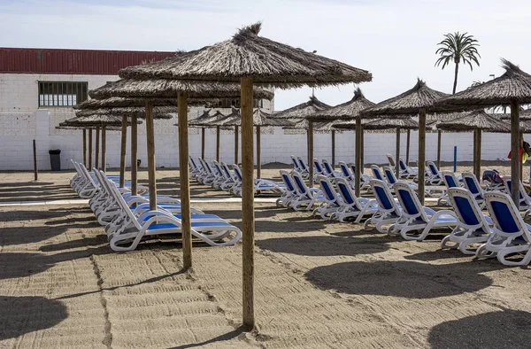 Paisagem de praia típica em Espanha — Fotografia de Stock