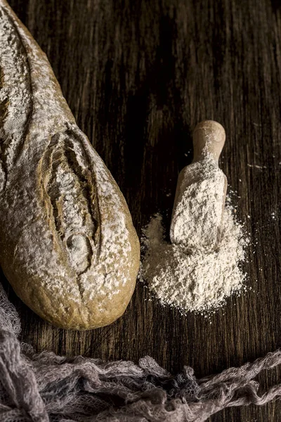 Целые хлебы — стоковое фото