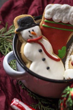 Tahta masada Noel kurabiyeleri