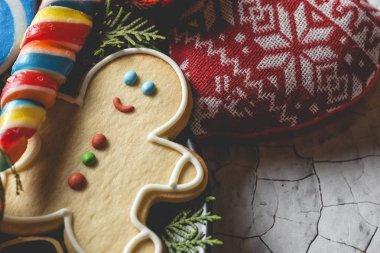 Tahta masada Noel kurabiyeleri