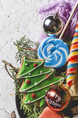 Tahta masada Noel kurabiyeleri